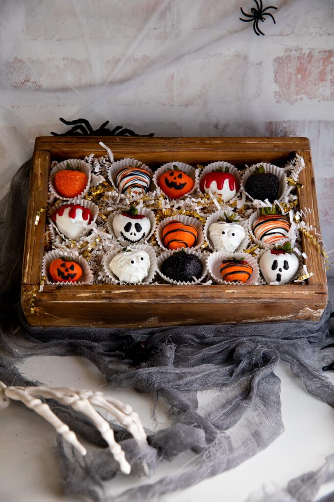 Halloween strawberries by Partylicious